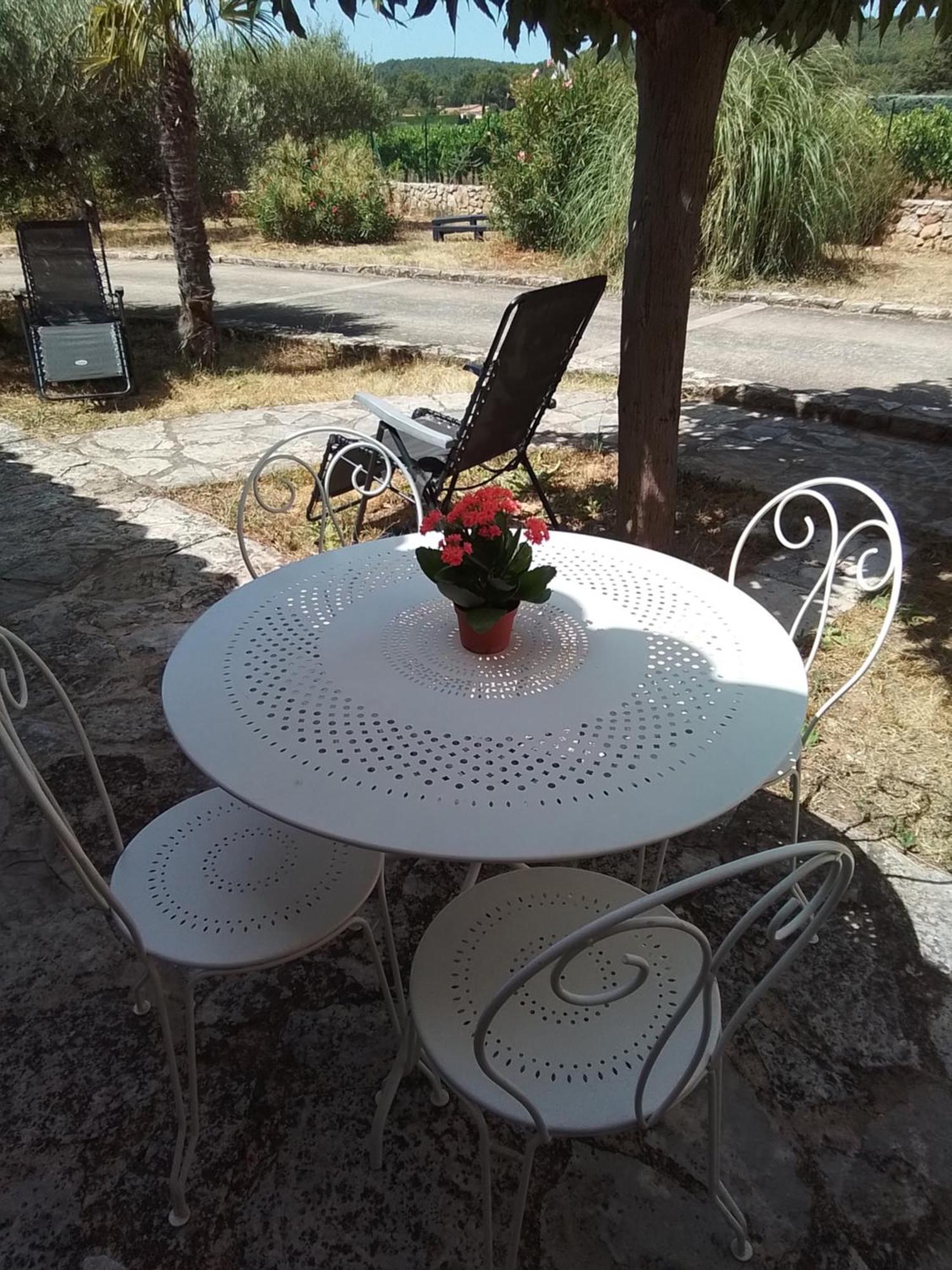 Cotignac Sejour Vacances 外观 照片